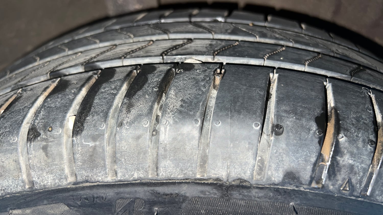 Used 2020 Honda Amaze Exclusive Edition CVT Petrol Petrol Automatic tyres RIGHT REAR TYRE TREAD VIEW