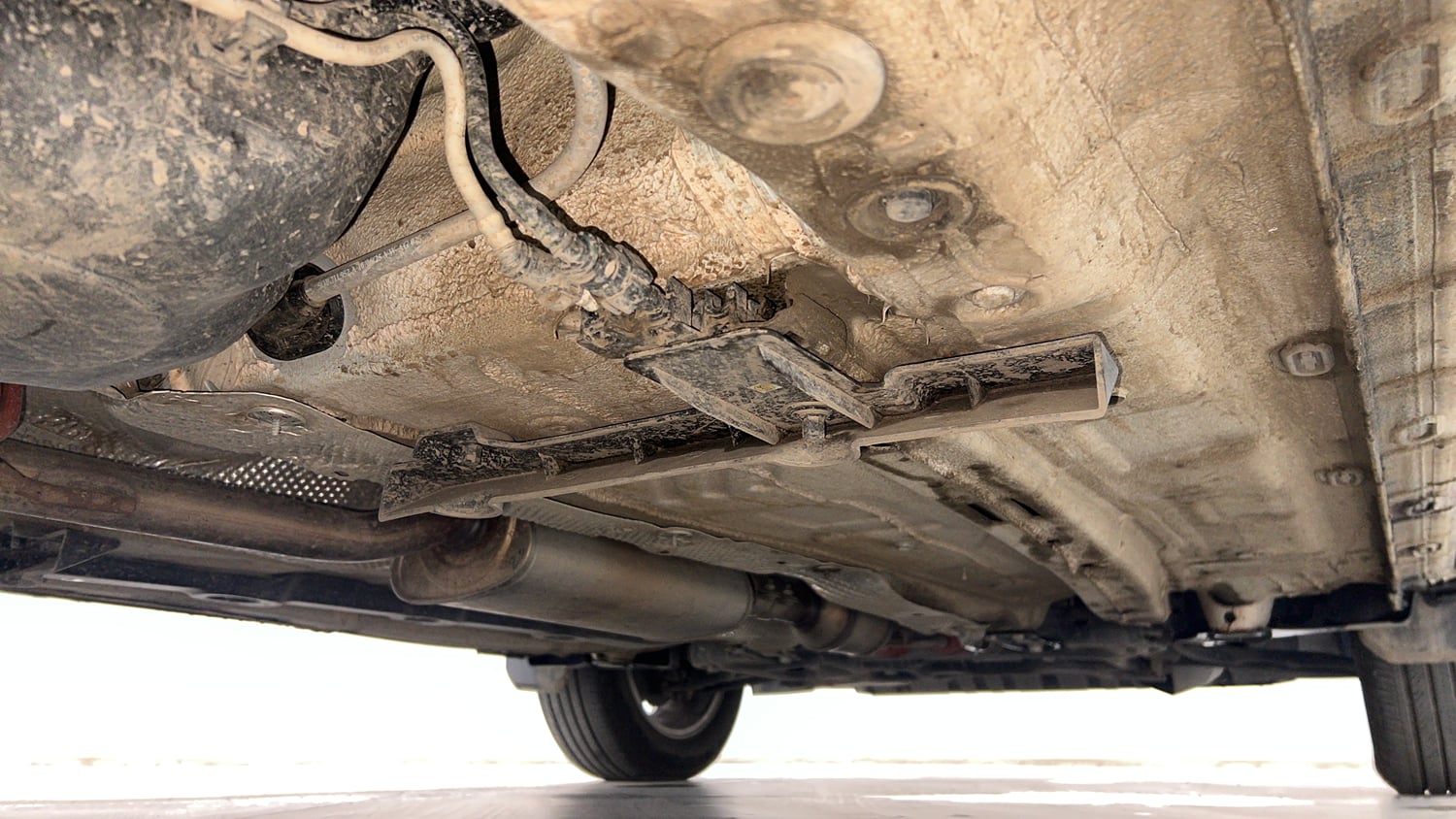 Used 2025 Skoda Kylaq Signature Plus AT Petrol Automatic extra REAR RIGHT UNDERBODY VIEW