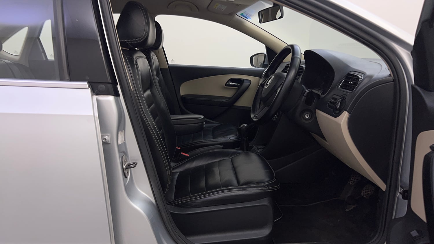 Used 2020 Skoda Rapid Active 1.0 TSI MT Petrol Manual interior RIGHT SIDE FRONT DOOR CABIN VIEW