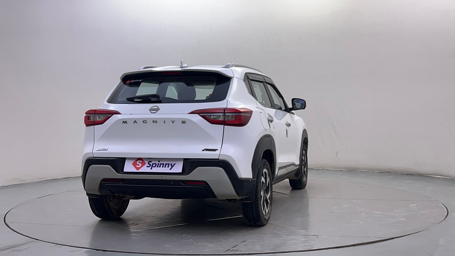 Used 2022 Nissan Magnite XV Premium Turbo Petrol Manual exterior RIGHT REAR CORNER VIEW