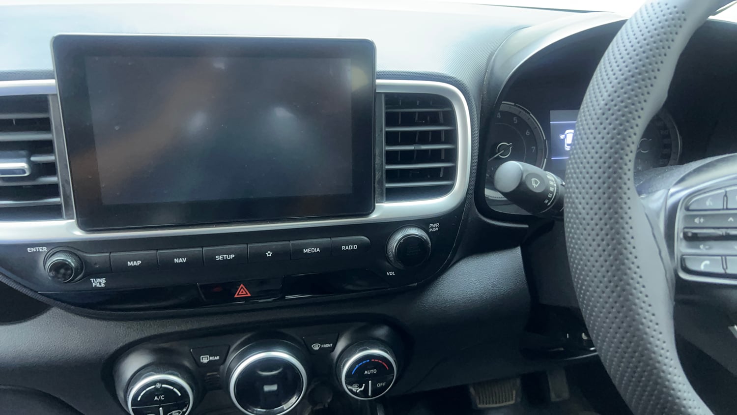 Used 2019 Hyundai Venue SX Plus 1.0 Turbo DCT Petrol Automatic top_features Integrated (in-dash) music system
