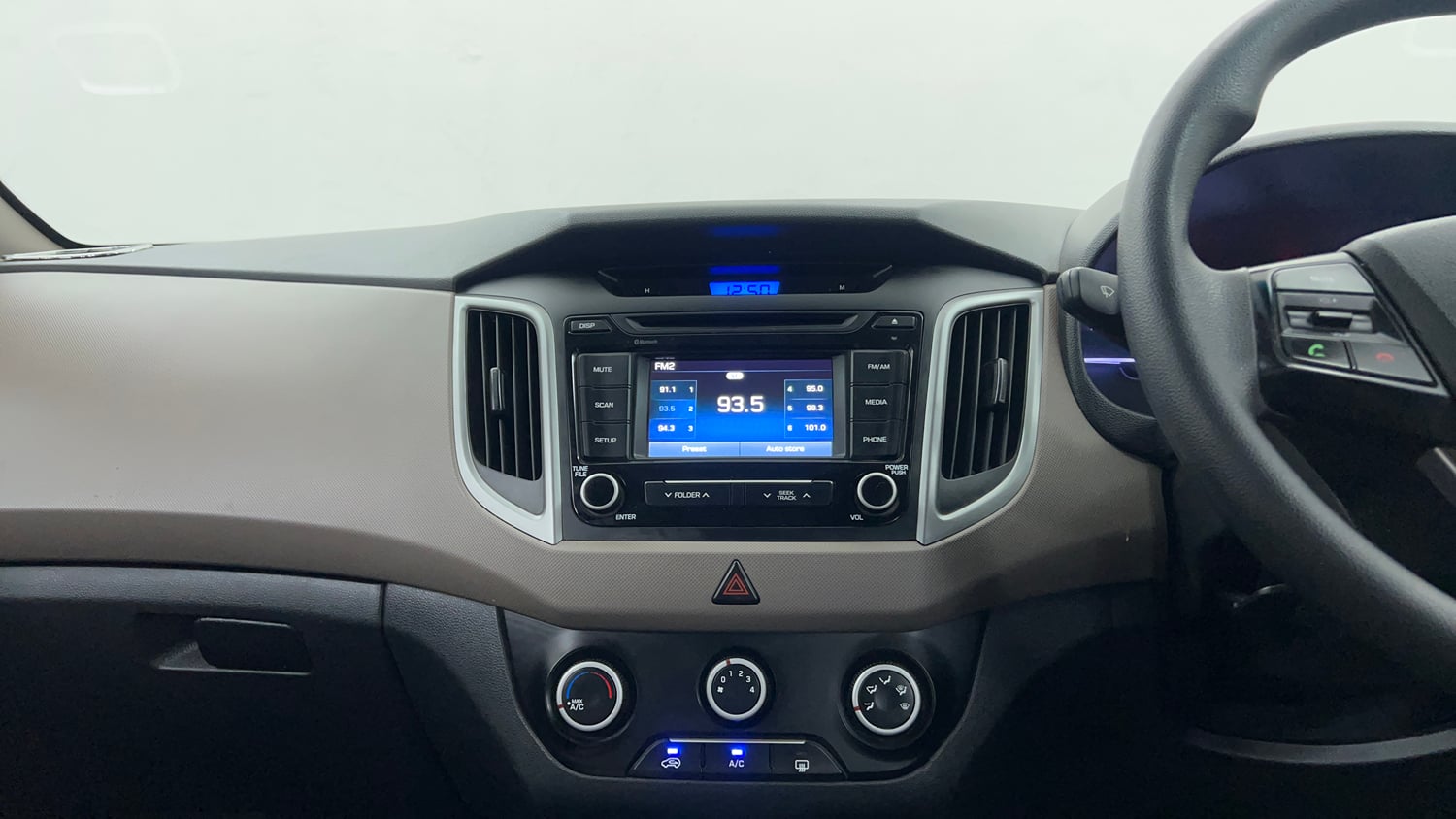 Used 2018 Hyundai Creta S 1.4 CRDi Diesel Manual interior MUSIC SYSTEM & AC CONTROL VIEW