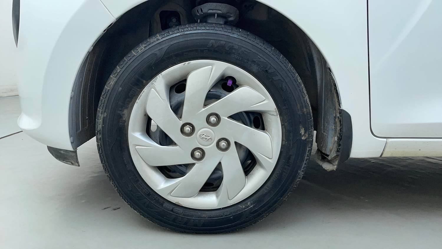 Used 2021 Hyundai Santro Sportz AMT Petrol Automatic tyres LEFT FRONT TYRE RIM VIEW