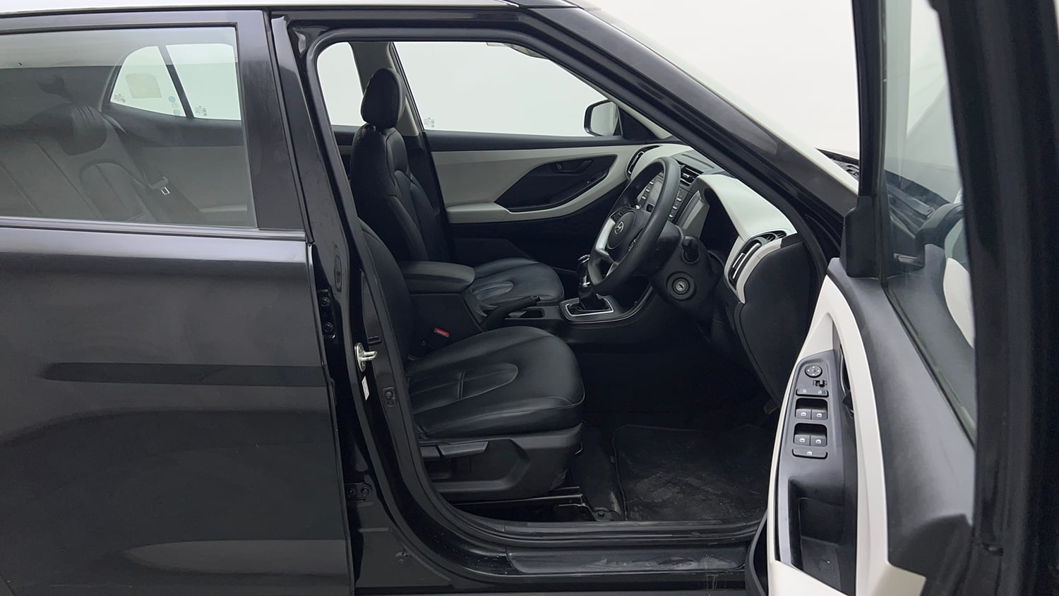 Used 2022 Hyundai Creta EX 1.5 Petrol Petrol Manual interior RIGHT SIDE FRONT DOOR CABIN VIEW