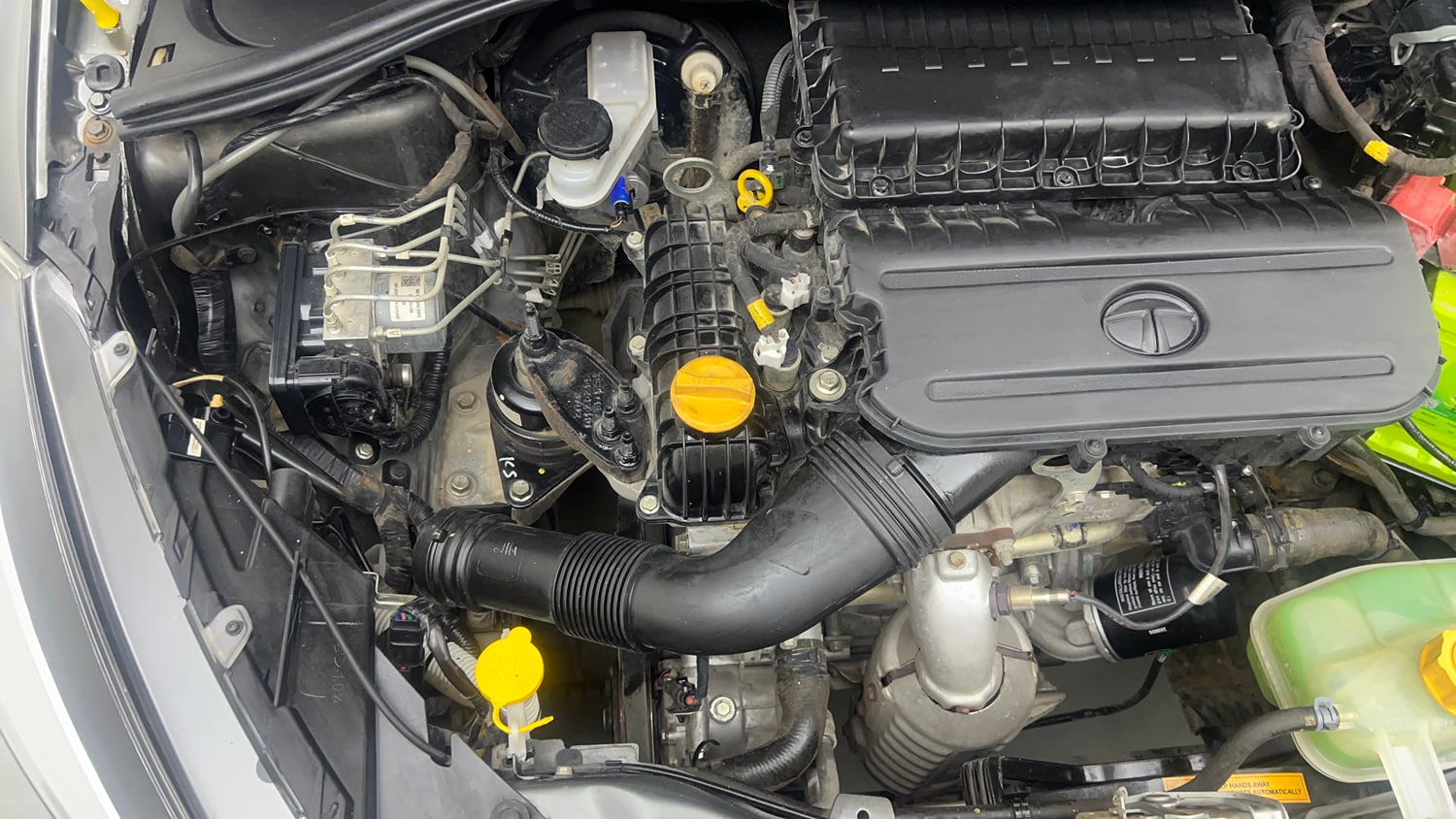 Used 2023 Tata Tiago XZA Plus Petrol Automatic engine ENGINE RIGHT SIDE VIEW