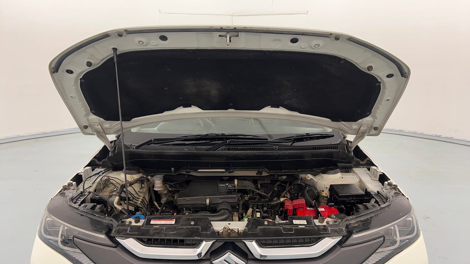 Used 2023 Maruti Suzuki Brezza ZXi Plus Petrol Manual engine ENGINE & BONNET OPEN FRONT VIEW