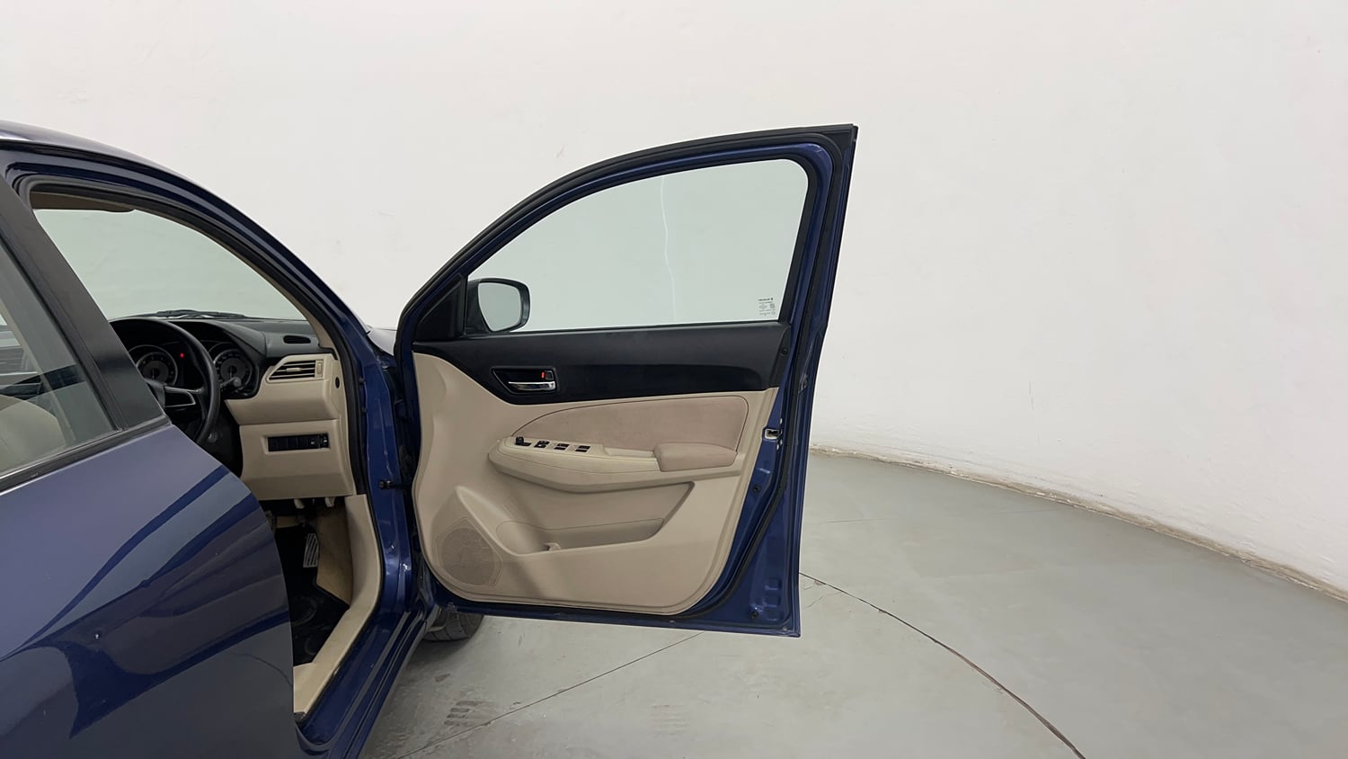 Used 2018 Maruti Suzuki Dzire VXi Petrol Manual interior RIGHT FRONT DOOR OPEN VIEW