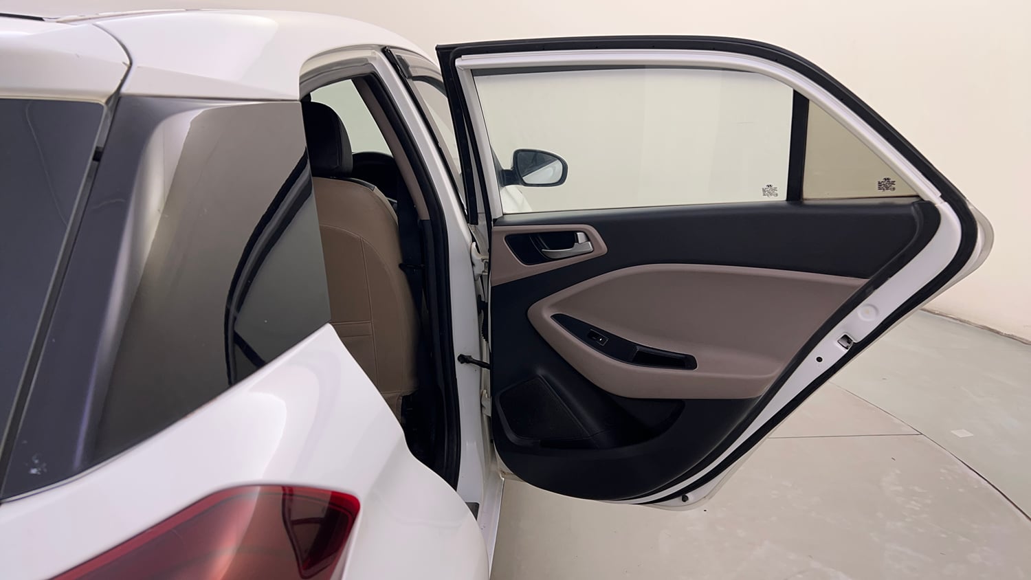 Used 2019 Hyundai Elite i20 Magna Plus 1.2 Petrol Manual interior RIGHT REAR DOOR OPEN VIEW