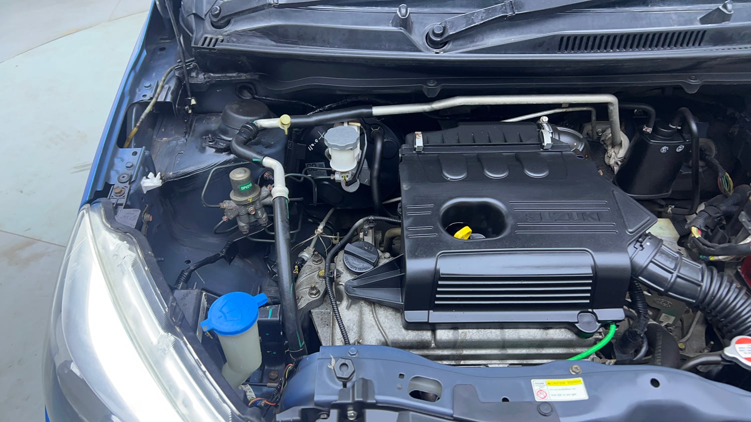 Used 2016 Maruti Suzuki Celerio ZXi AMT Petrol Automatic engine ENGINE RIGHT SIDE VIEW