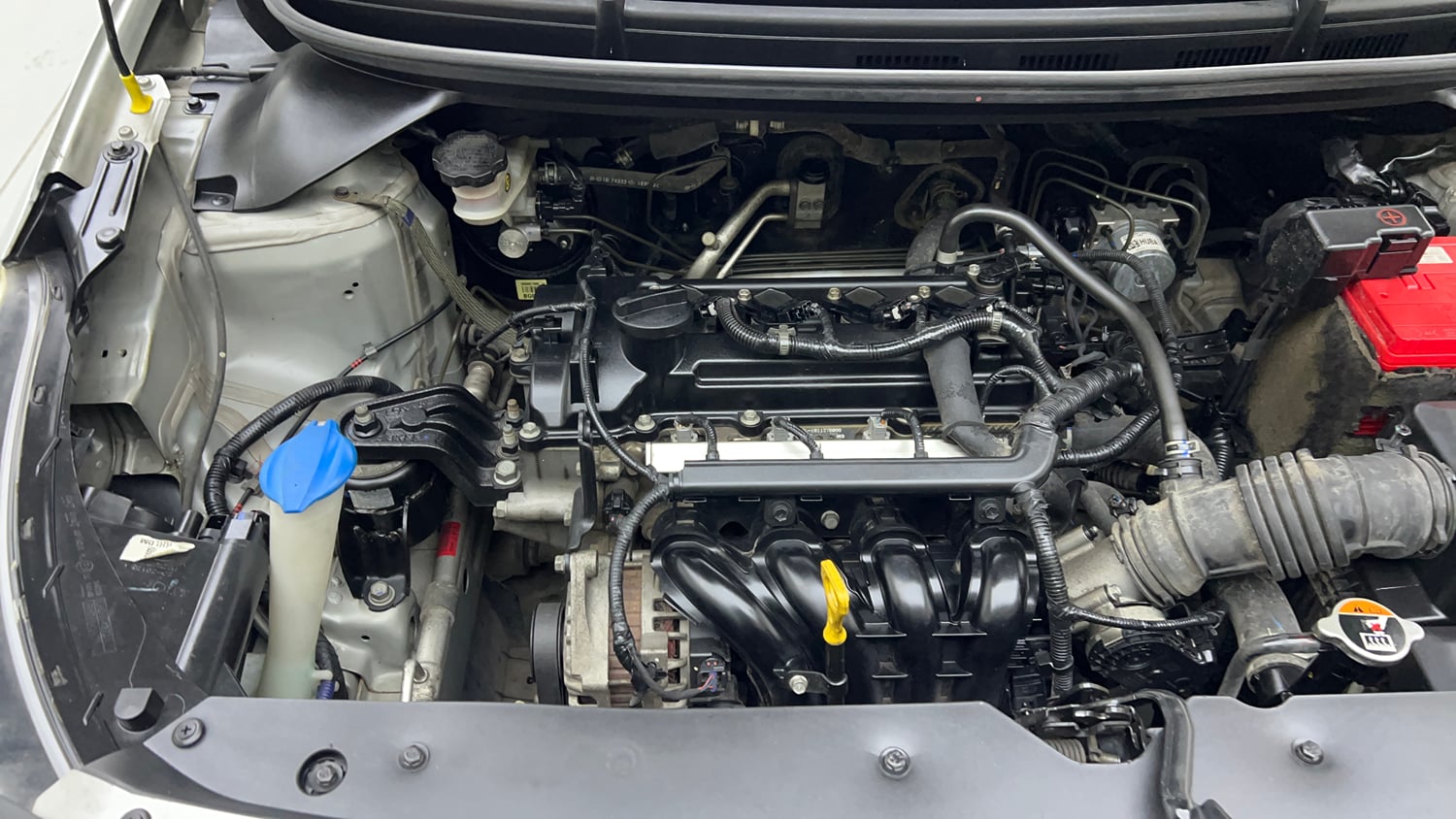 Used 2019 Hyundai Elite i20 Magna Executive 1.2 Petrol Manual engine ENGINE RIGHT SIDE VIEW