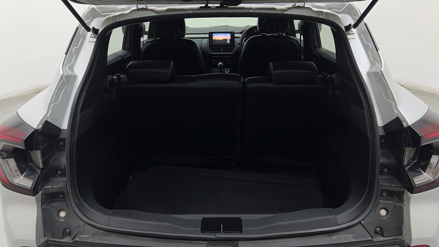 Used 2021 Renault Kiger RXZ MT Petrol Manual interior DICKY INSIDE VIEW