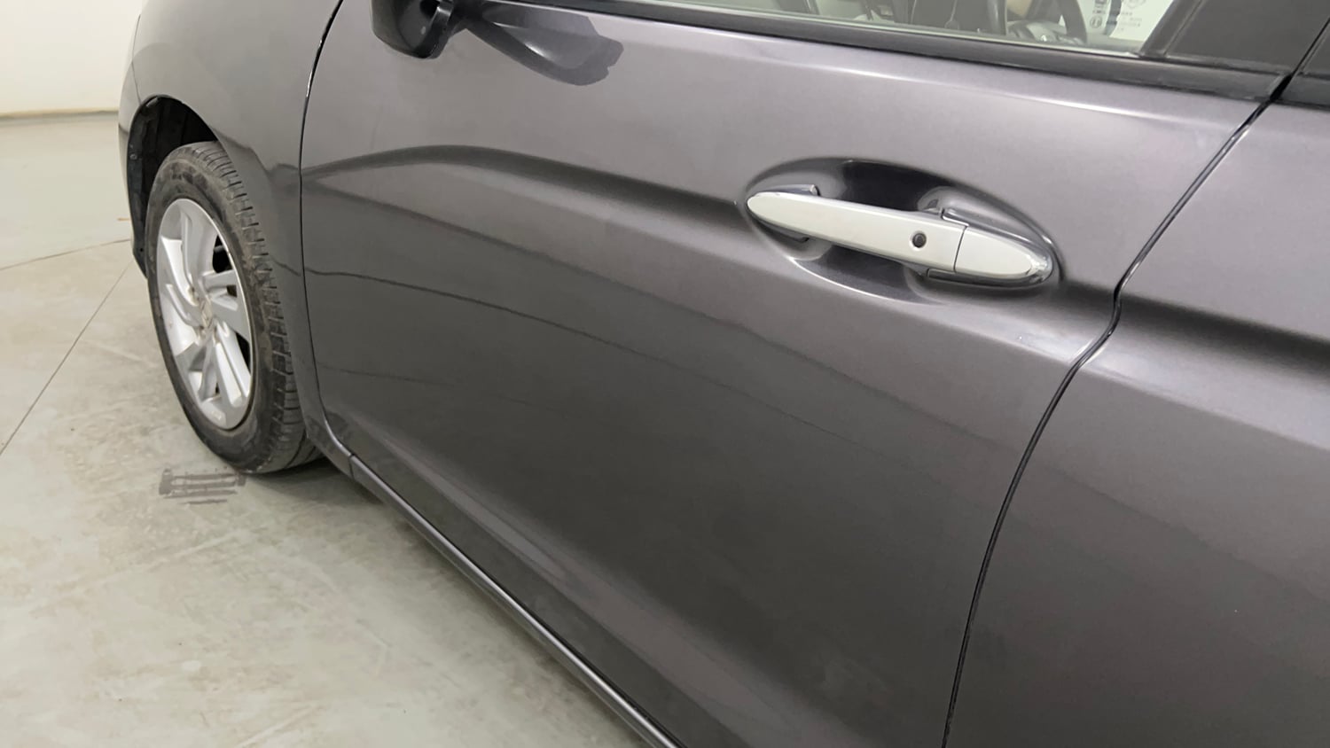 Used 2020 Honda Jazz VX CVT Petrol Automatic dents MINOR SCRATCH
