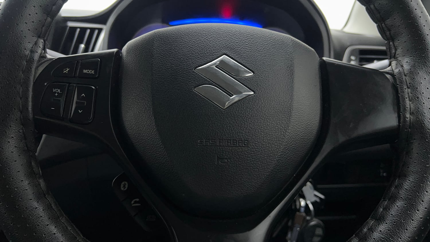 Used 2020 Maruti Suzuki Baleno Delta Petrol Manual top_features Airbags
