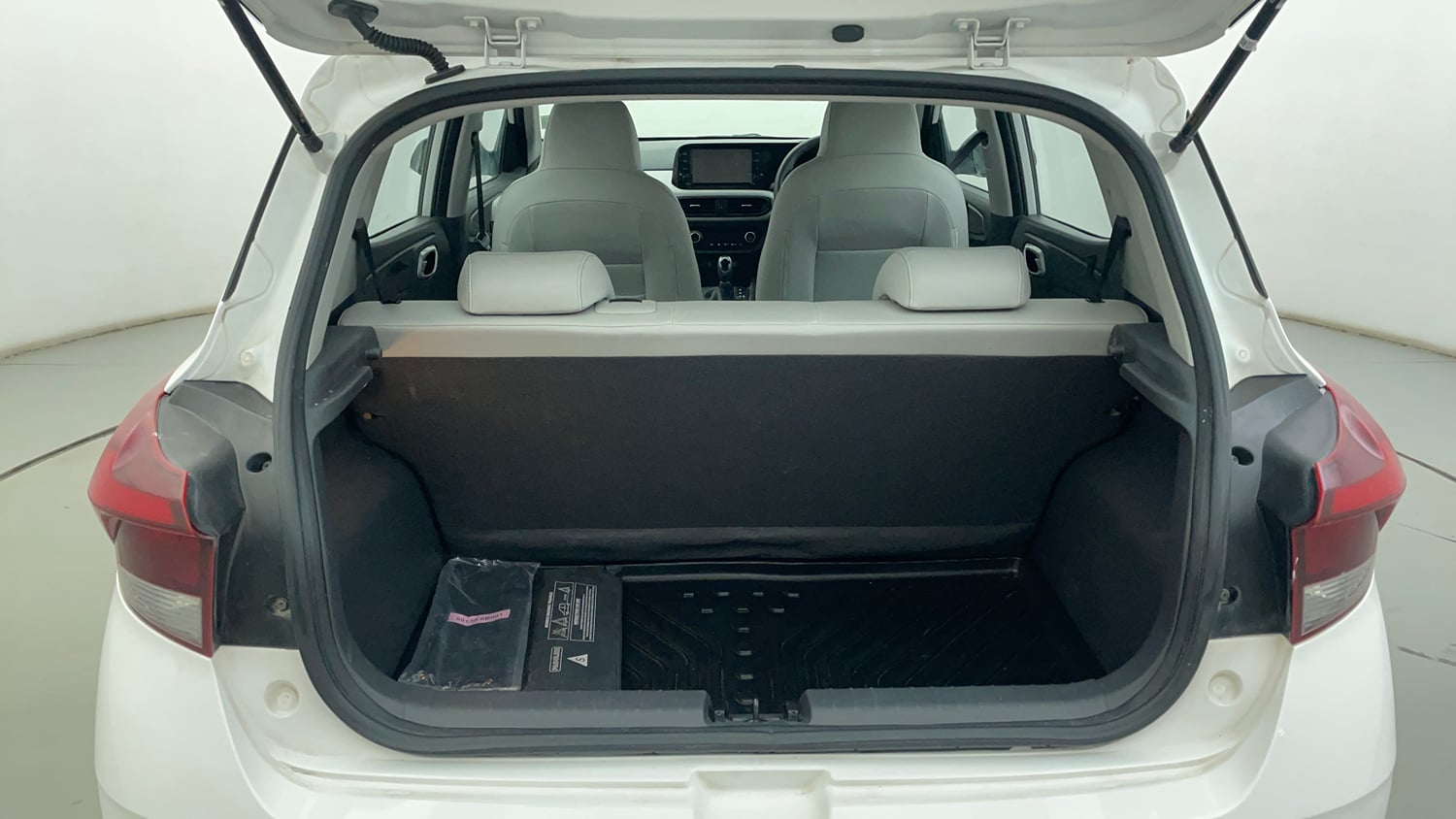 Used 2023 Hyundai Grand i10 Nios Sportz 1.2 Kappa AMT Petrol Automatic interior DICKY INSIDE VIEW