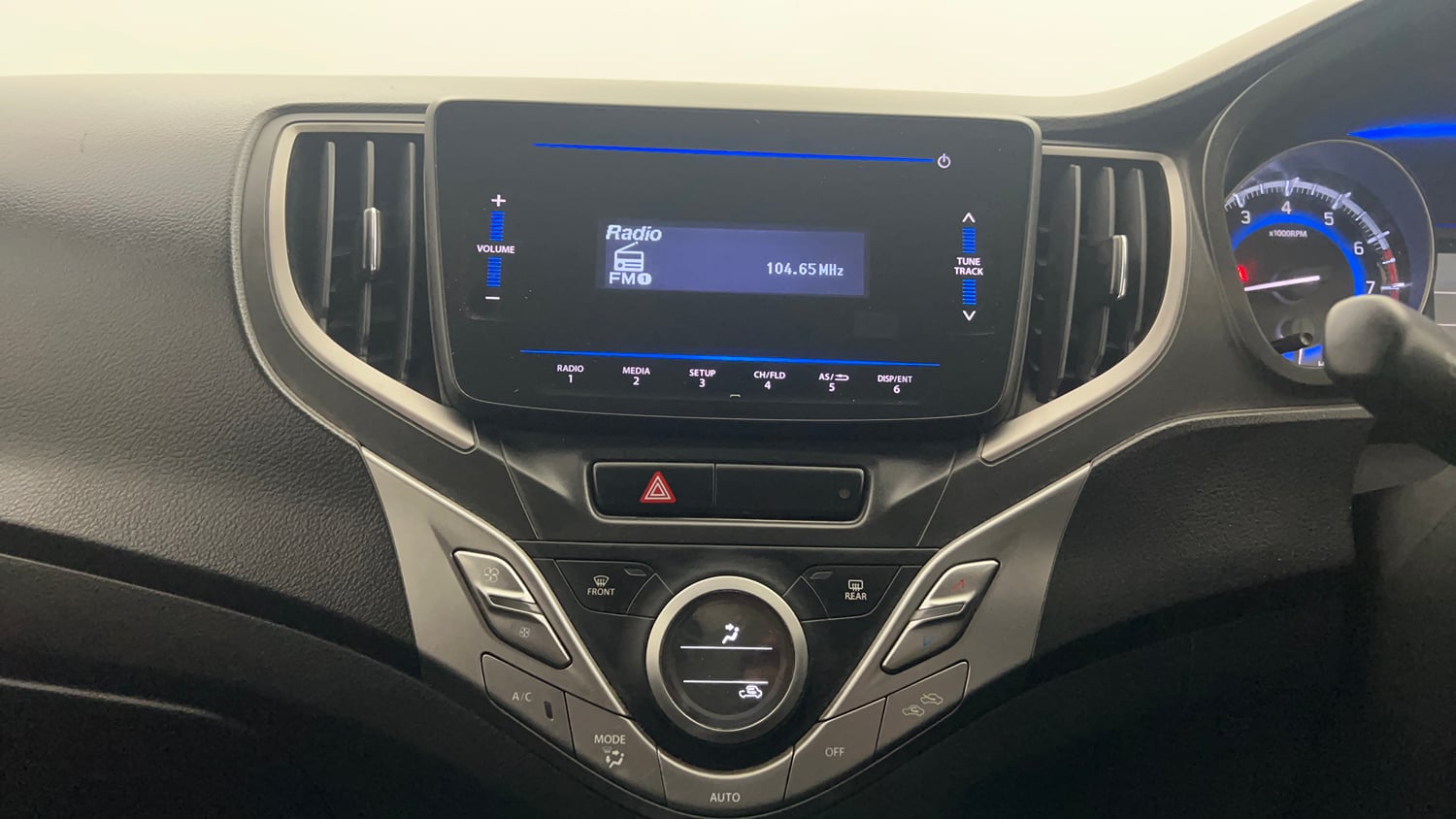 Used 2019 Maruti Suzuki Baleno Delta Petrol Manual top_features Integrated (in-dash) music system
