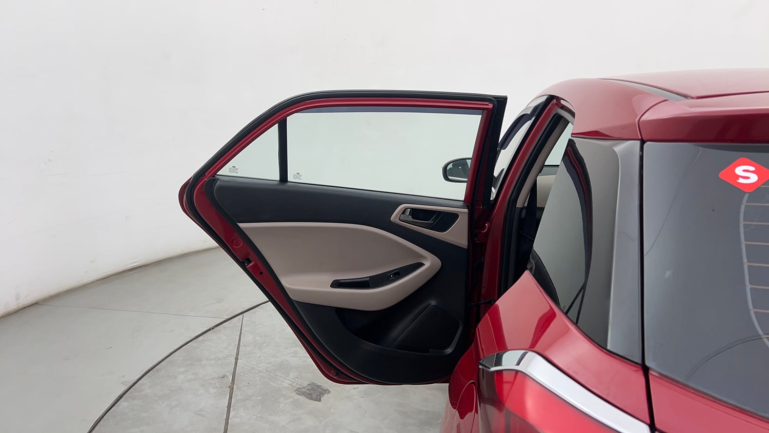 Used 2017 Hyundai Elite i20 Asta 1.4 CRDI (O) Diesel Manual interior LEFT REAR DOOR OPEN VIEW