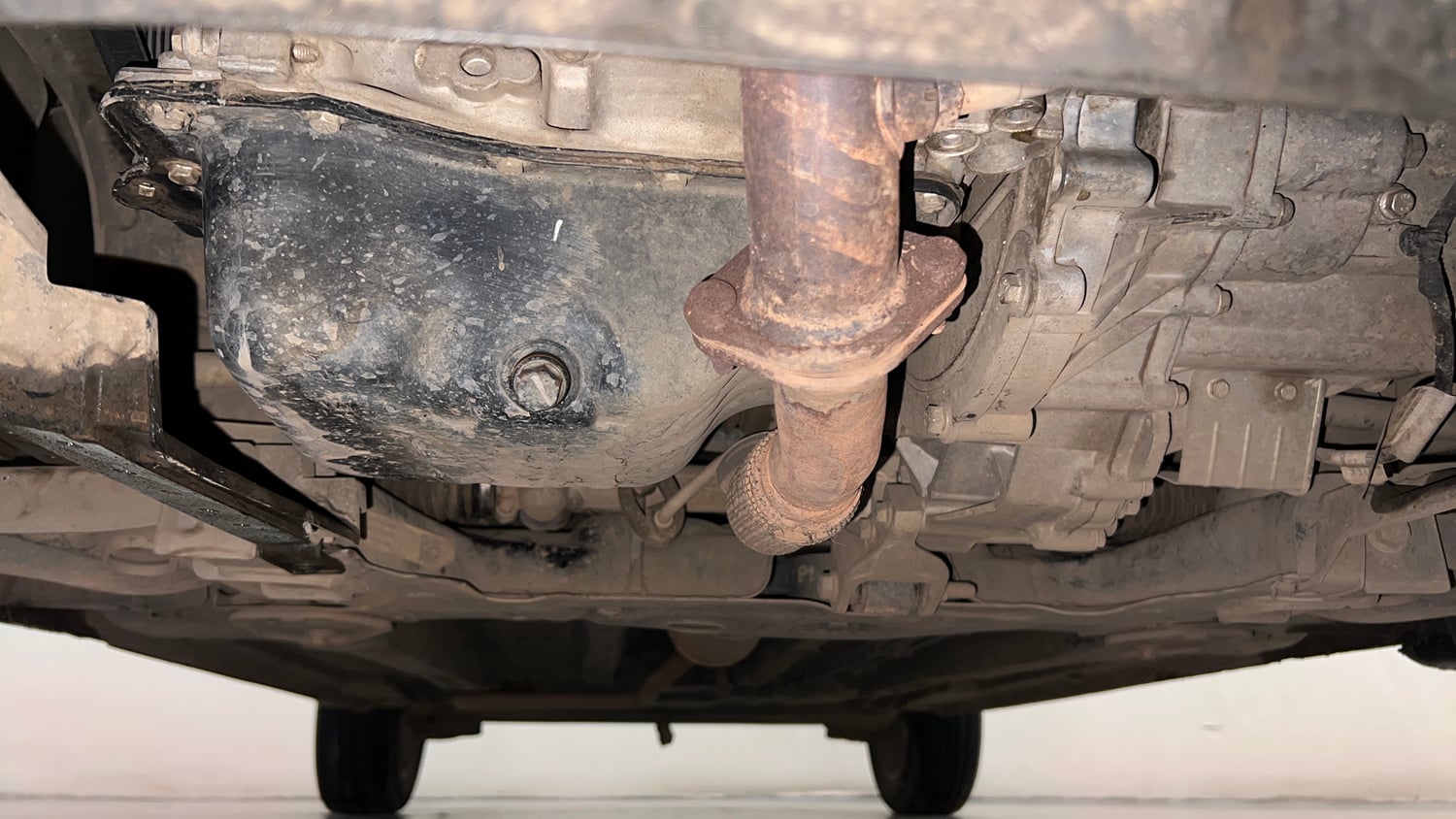 Used 2022 Tata Punch Creative AMT Petrol Automatic extra FRONT LEFT UNDERBODY VIEW