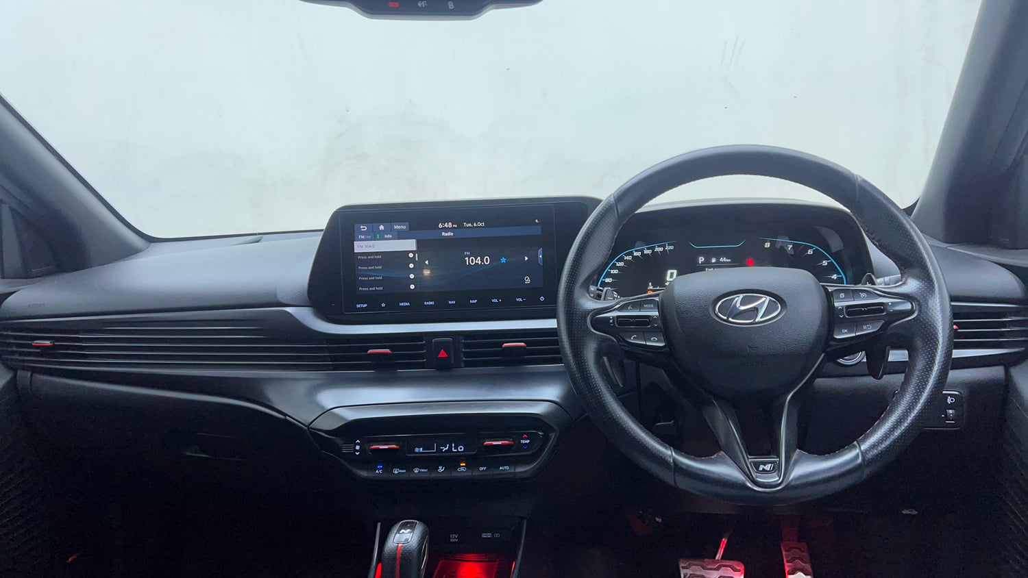 Used 2022 Hyundai i20 N Line N8 1.0 Turbo DCT Petrol Automatic interior DASHBOARD VIEW