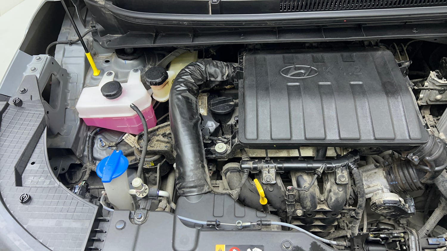 Used 2025 Hyundai Exter S Plus 1.2 AMT Petrol Automatic engine ENGINE RIGHT SIDE VIEW