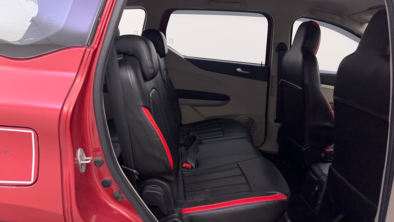 Used 2021 Renault Triber RXZ Petrol Manual interior RIGHT SIDE REAR DOOR CABIN VIEW