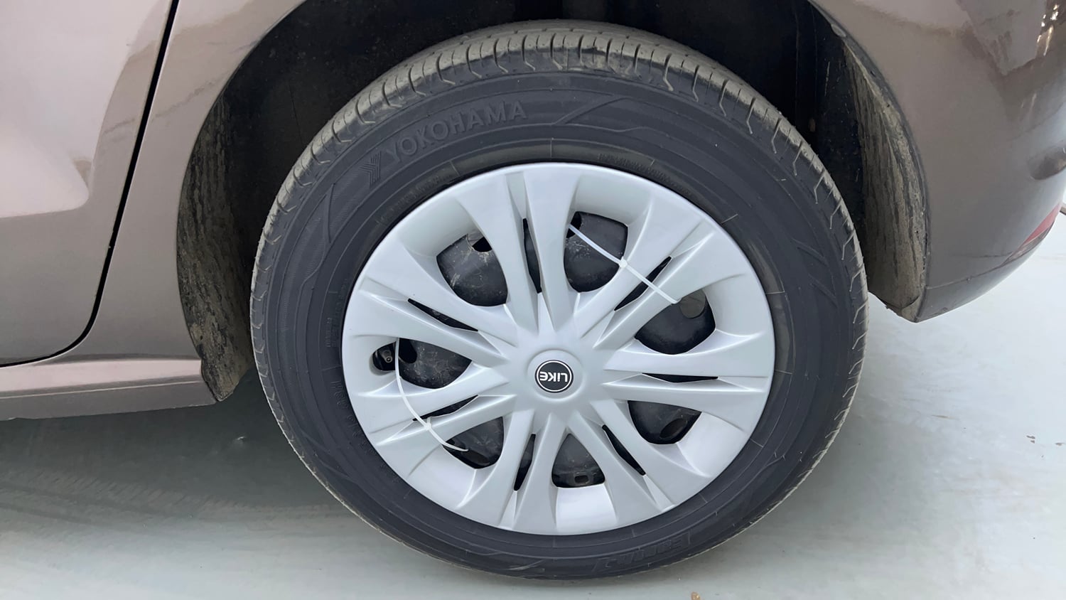 Used 2017 Volkswagen Polo Comfortline 1.2L (P) Petrol Manual tyres LEFT REAR TYRE RIM VIEW