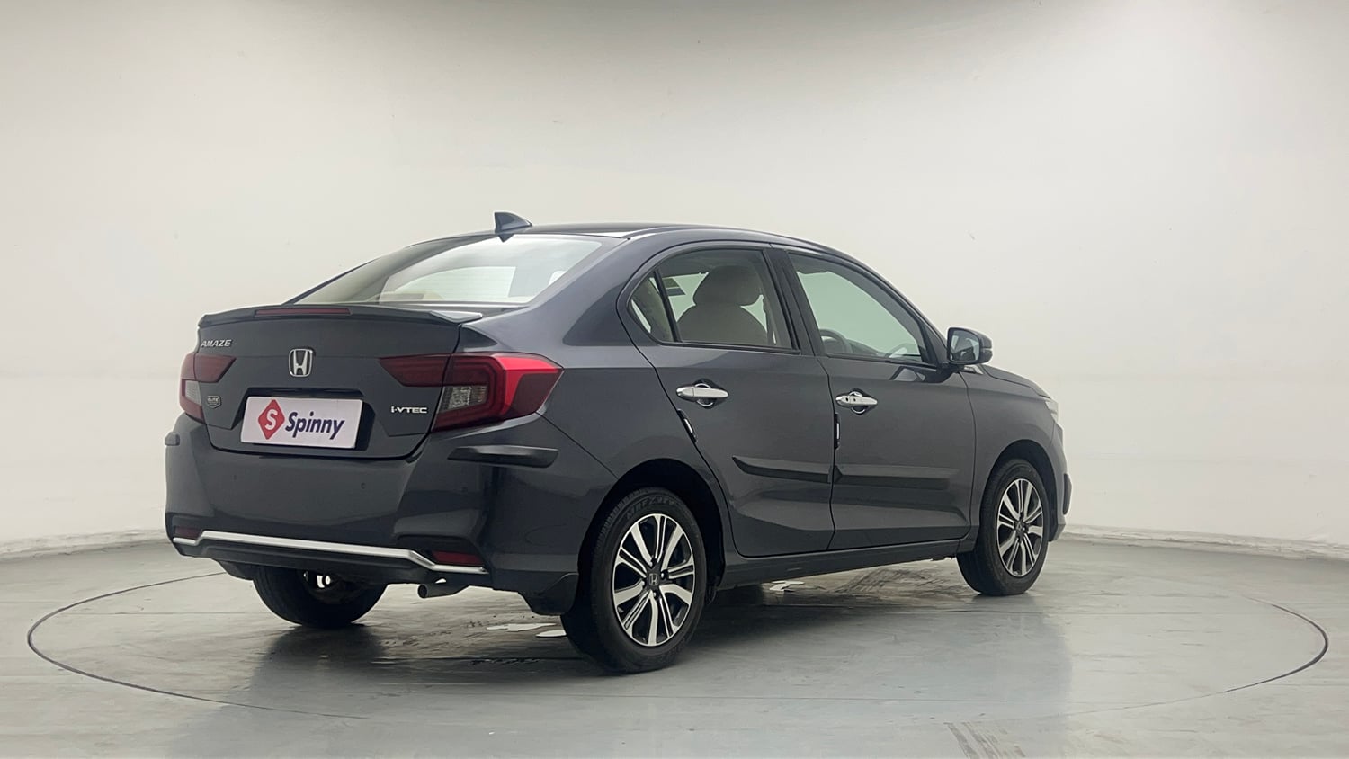 Used 2023 Honda Amaze VX 1.2 Petrol CVT Petrol Automatic exterior RIGHT REAR CORNER VIEW