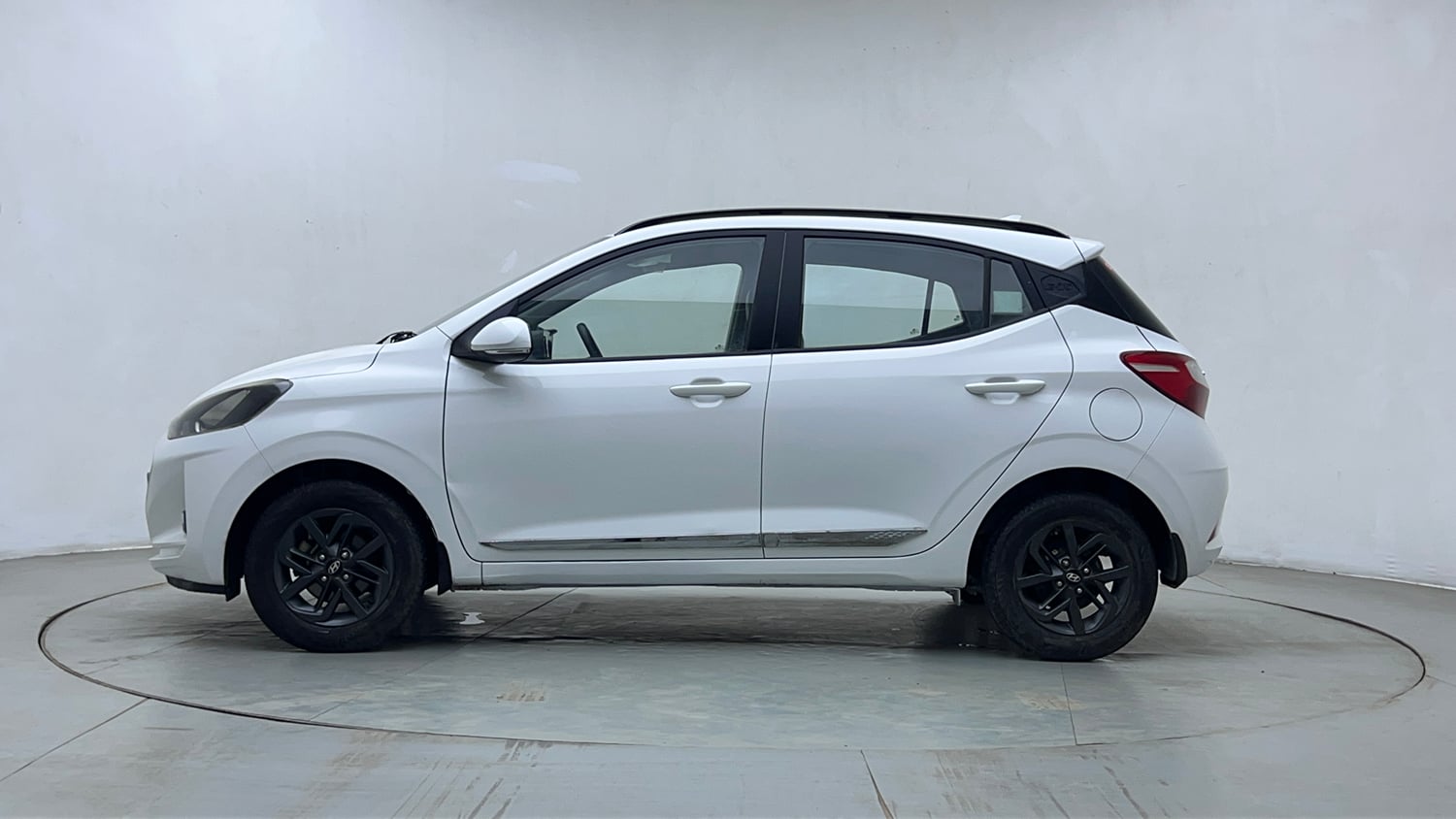 Used 2022 Hyundai Grand i10 Nios Sportz 1.2 Kappa VTVT CNG Cng Manual exterior LEFT SIDE VIEW