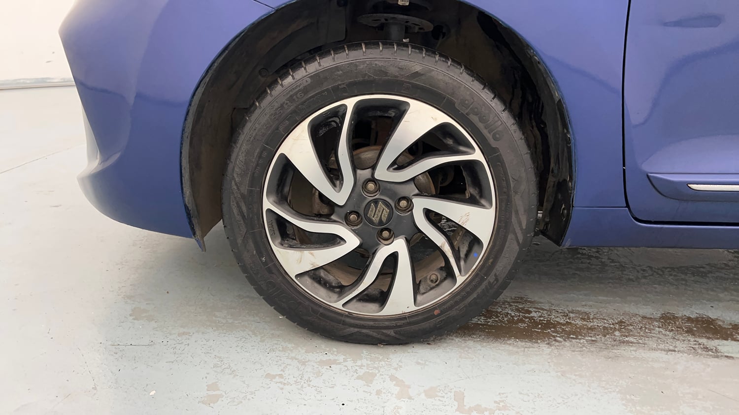 Used 2020 Maruti Suzuki Baleno Zeta Petrol Manual tyres LEFT FRONT TYRE RIM VIEW