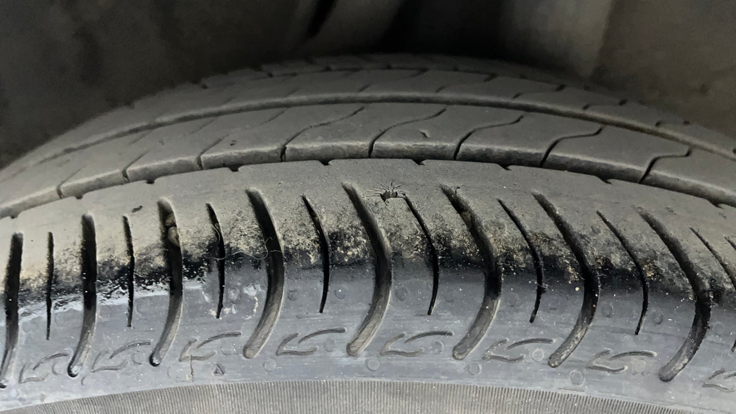 Used 2023 Honda Amaze VX 1.2 Petrol CVT Petrol Automatic tyres LEFT REAR TYRE TREAD VIEW