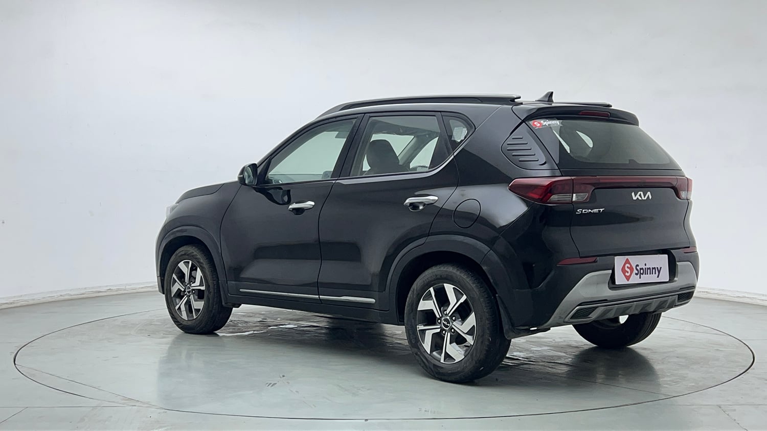 Used 2022 Kia Sonet HTX 1.5 AT Diesel Automatic exterior LEFT REAR CORNER VIEW