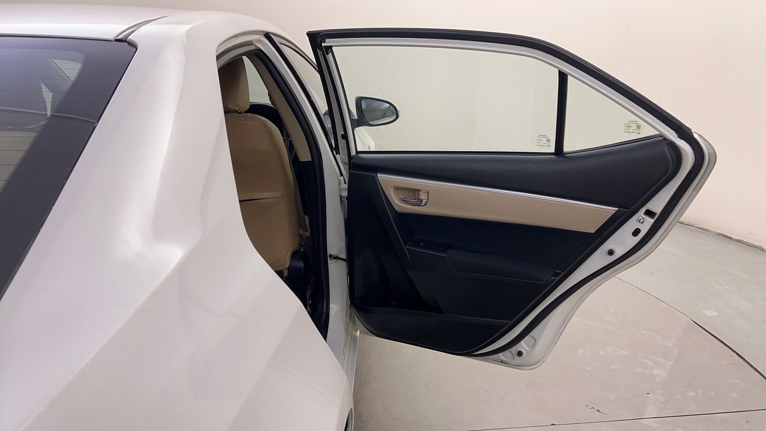 Used 2015 Toyota Corolla Altis G Petrol Petrol Manual interior RIGHT REAR DOOR OPEN VIEW
