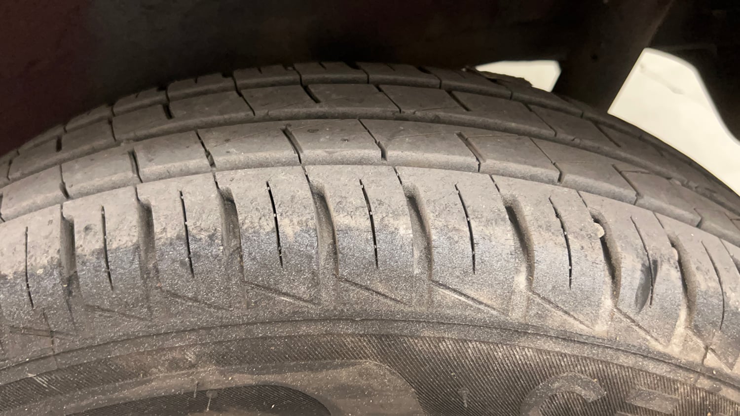 Used 2012 Maruti Suzuki Wagon R 1.0 VXi Petrol Manual tyres LEFT REAR TYRE TREAD VIEW