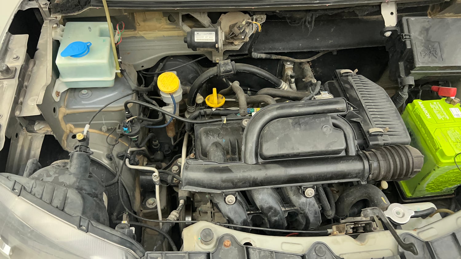 Used 2016 Renault Kwid RXL Petrol Manual engine ENGINE RIGHT SIDE VIEW