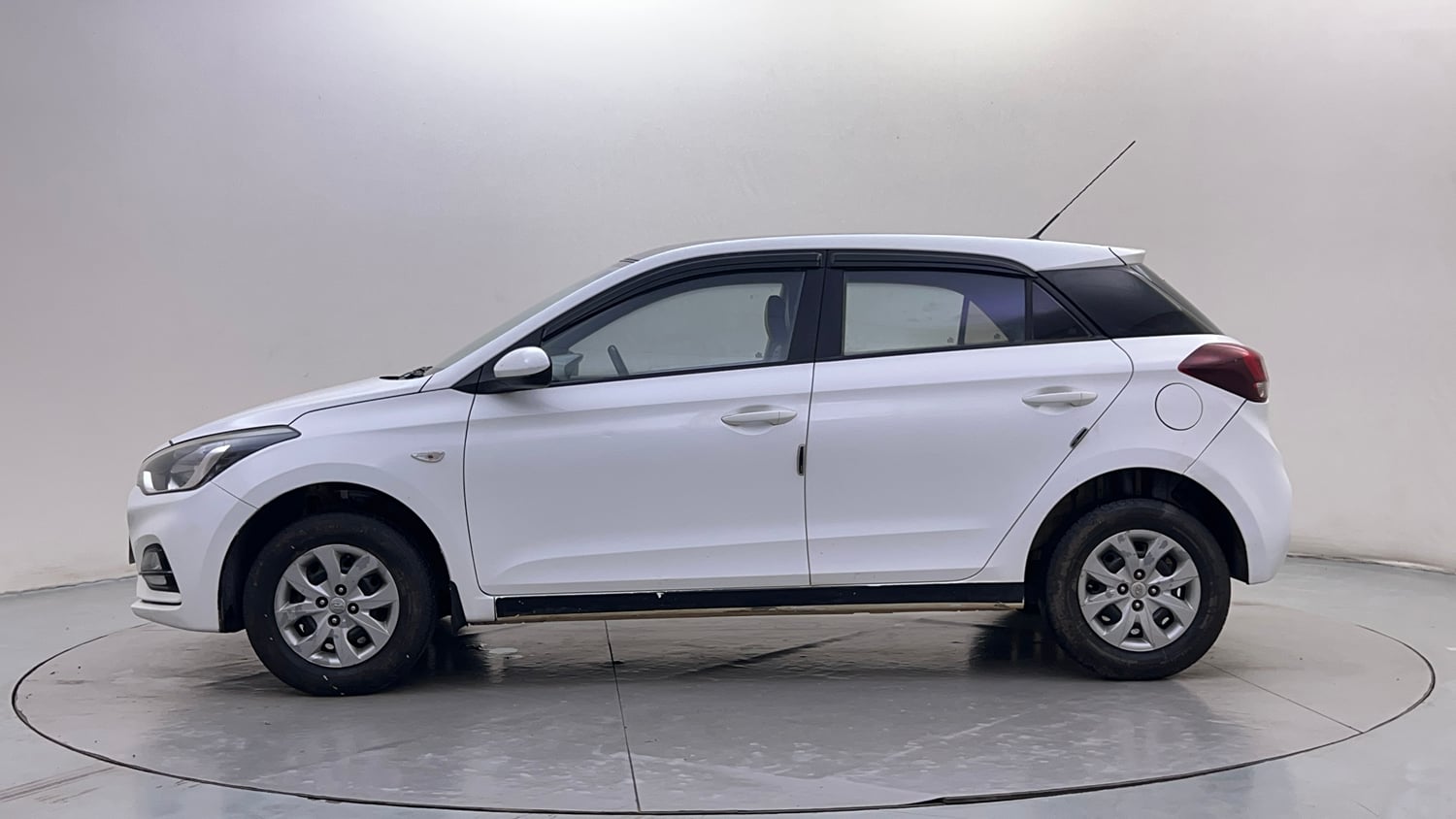 Used 2019 Hyundai Elite i20 Magna Plus 1.2 Petrol Manual exterior LEFT SIDE VIEW