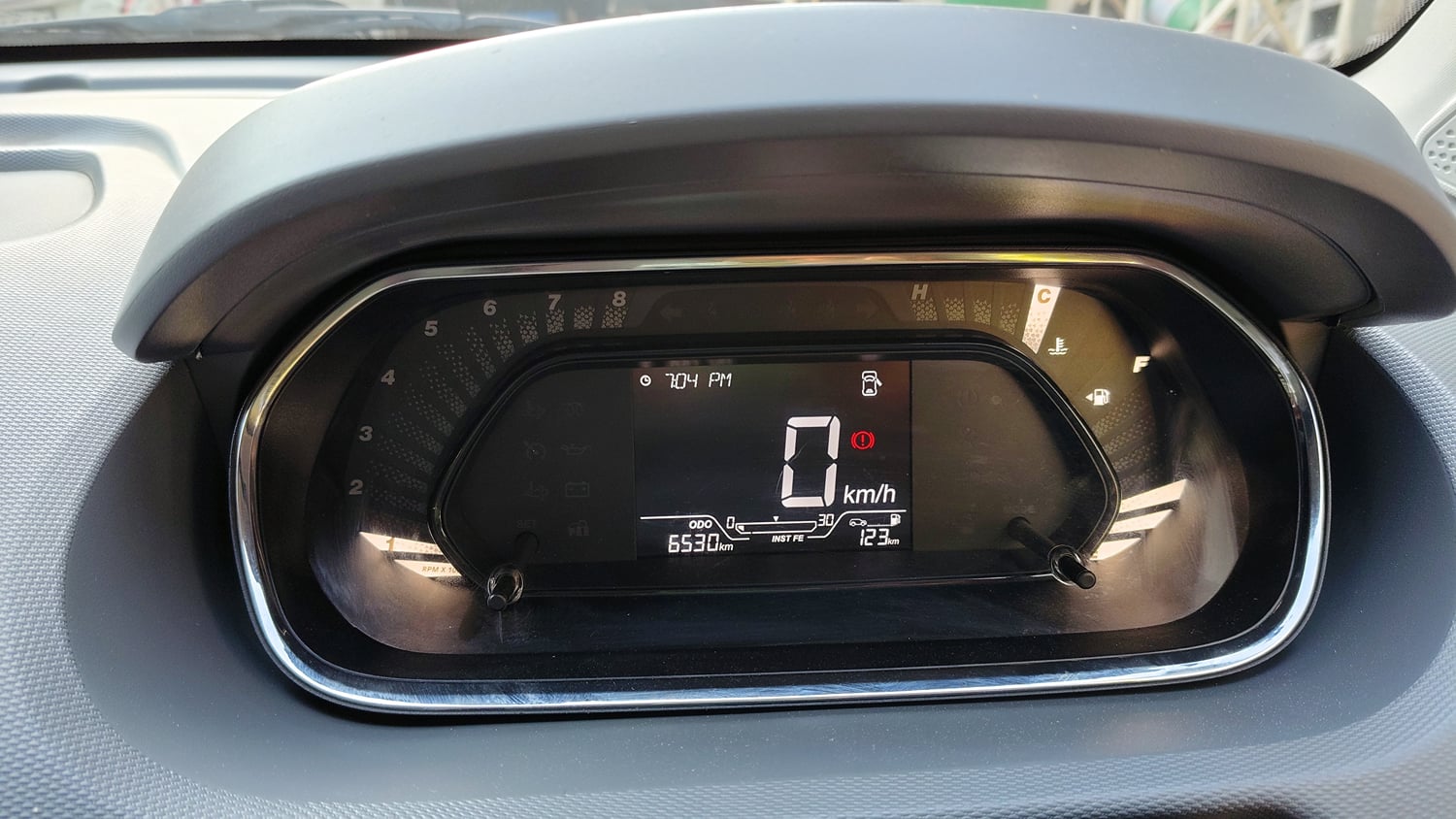 Used 2025 Tata Tiago XT Petrol Manual interior CLUSTERMETER VIEW