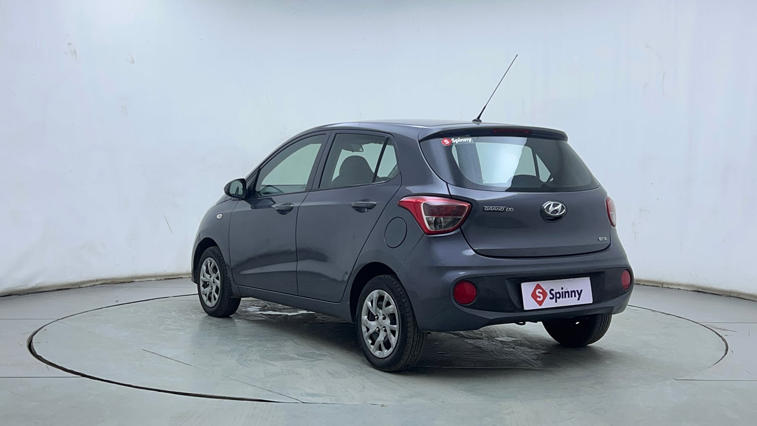 Used 2017 Hyundai Grand i10 Magna 1.2 Kappa VTVT Petrol Manual exterior LEFT REAR CORNER VIEW