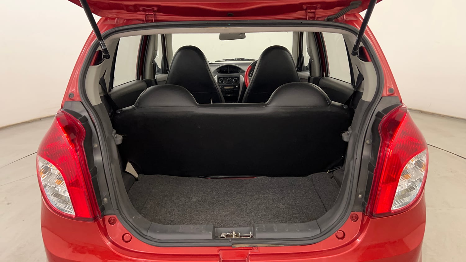 Used 2016 Maruti Suzuki Alto 800 VXi Petrol Manual interior DICKY INSIDE VIEW