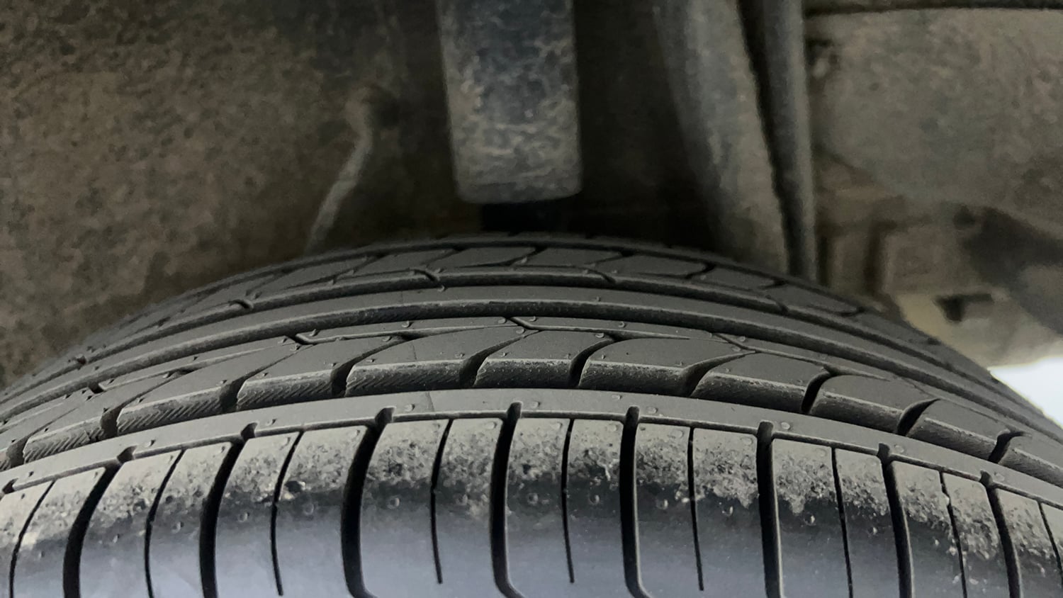 Used 2015 Tata Zest XT Petrol Petrol Manual tyres LEFT REAR TYRE TREAD VIEW