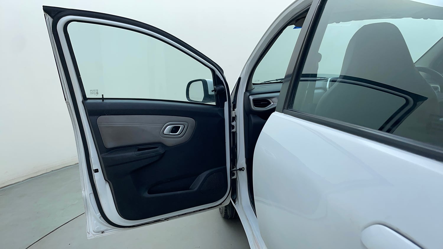 Used 2022 Datsun Redi-GO T(O) 1.0 Petrol Manual interior LEFT FRONT DOOR OPEN VIEW