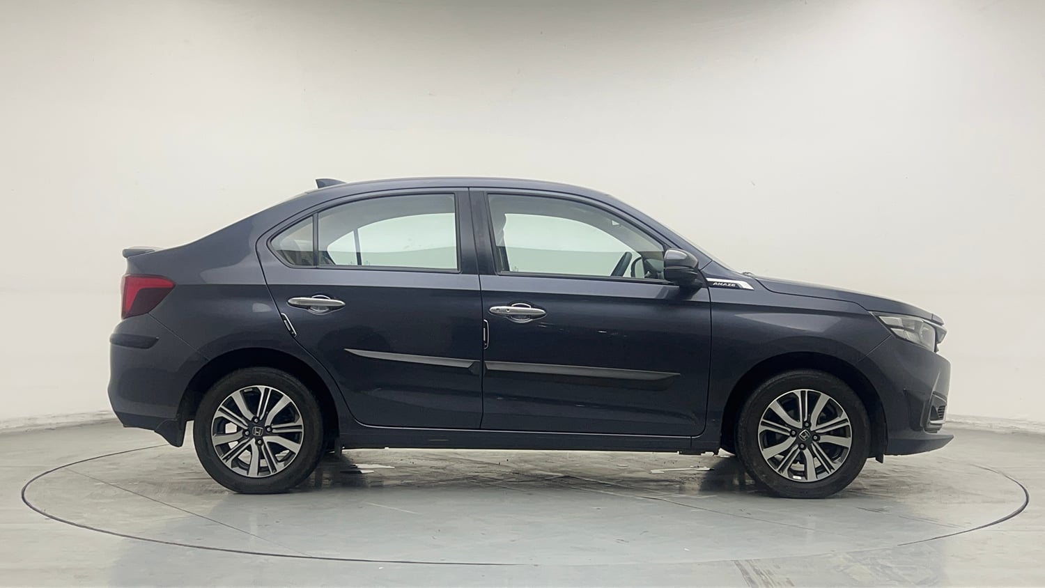 Used 2023 Honda Amaze VX 1.2 Petrol CVT Petrol Automatic exterior RIGHT SIDE VIEW