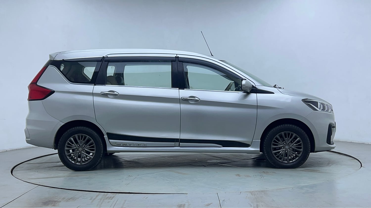 Used 2021 Maruti Suzuki New Ertiga ZXi AT Petrol Automatic exterior RIGHT SIDE VIEW