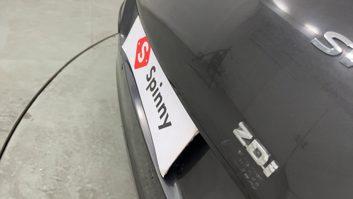 Used 2015 Maruti Suzuki Swift ZDi Diesel Manual dents MINOR SCRATCH