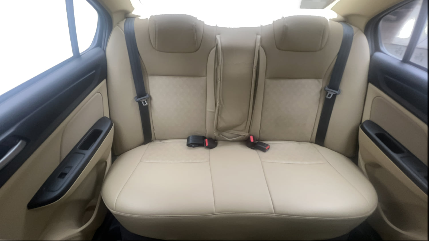 Used 2023 Honda Amaze VX 1.2 Petrol CVT Petrol Automatic interior REAR SEAT CONDITION VIEW