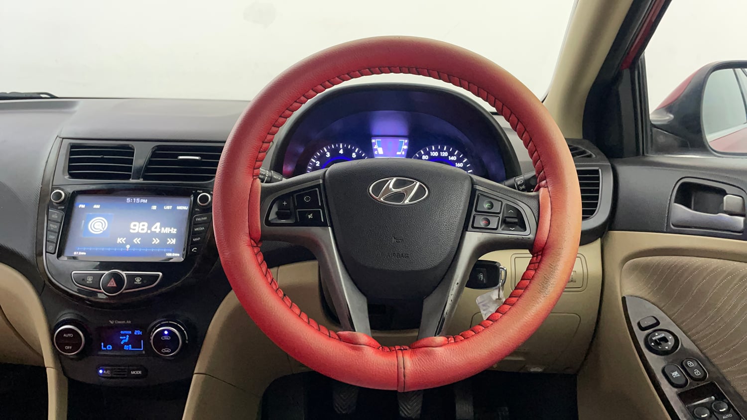 Used 2016 Hyundai Verna 1.6 VTVT SX Petrol Manual interior STEERING VIEW