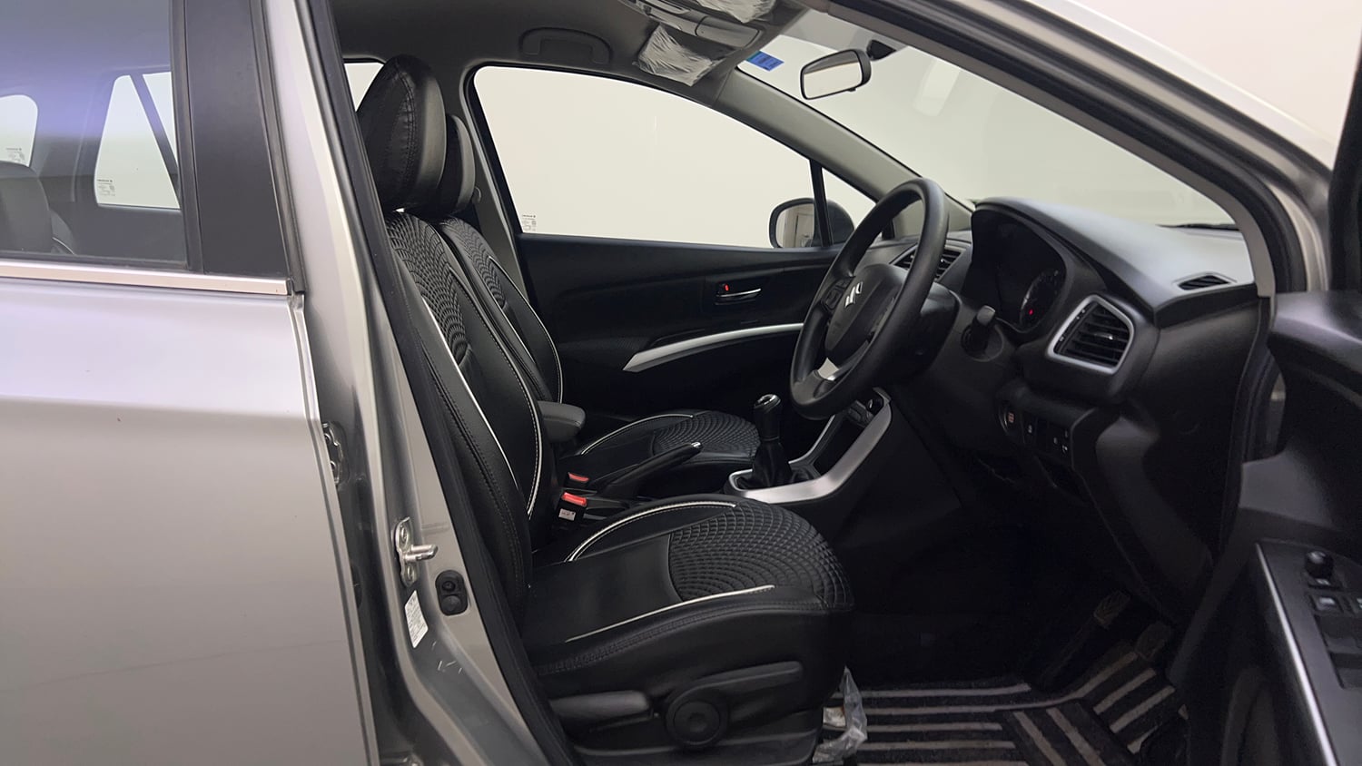 Used 2022 Maruti Suzuki S-Cross Zeta Petrol Manual interior RIGHT SIDE FRONT DOOR CABIN VIEW