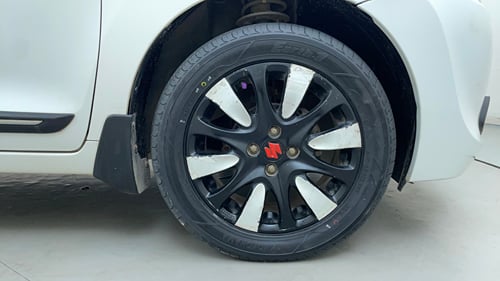 Used 2016 Maruti Suzuki Baleno Zeta 1.2 Petrol Manual tyres RIGHT FRONT TYRE RIM VIEW
