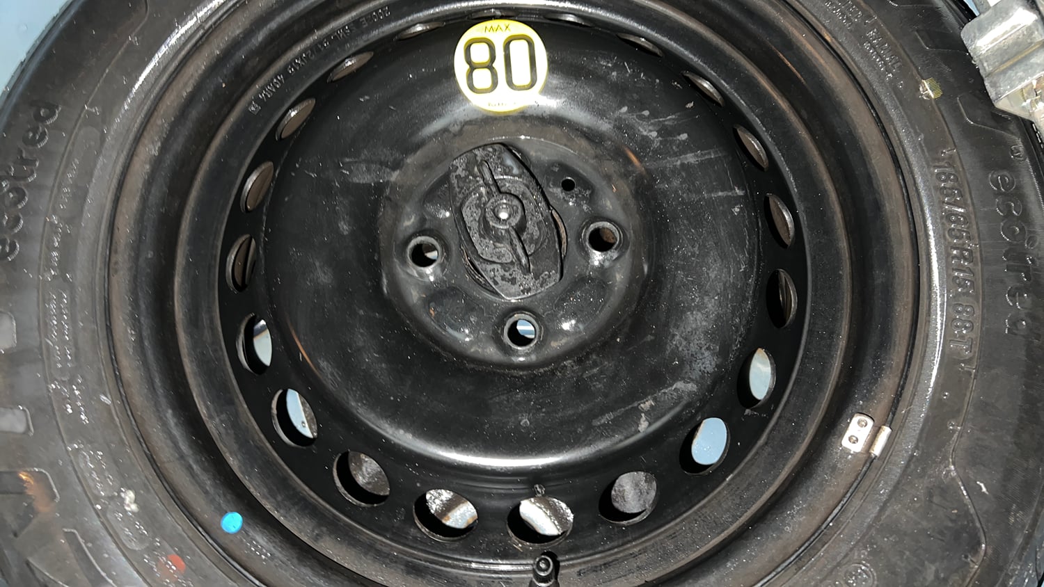 Used 2020 Maruti Suzuki Baleno Zeta Petrol Manual tyres SPARE TYRE VIEW