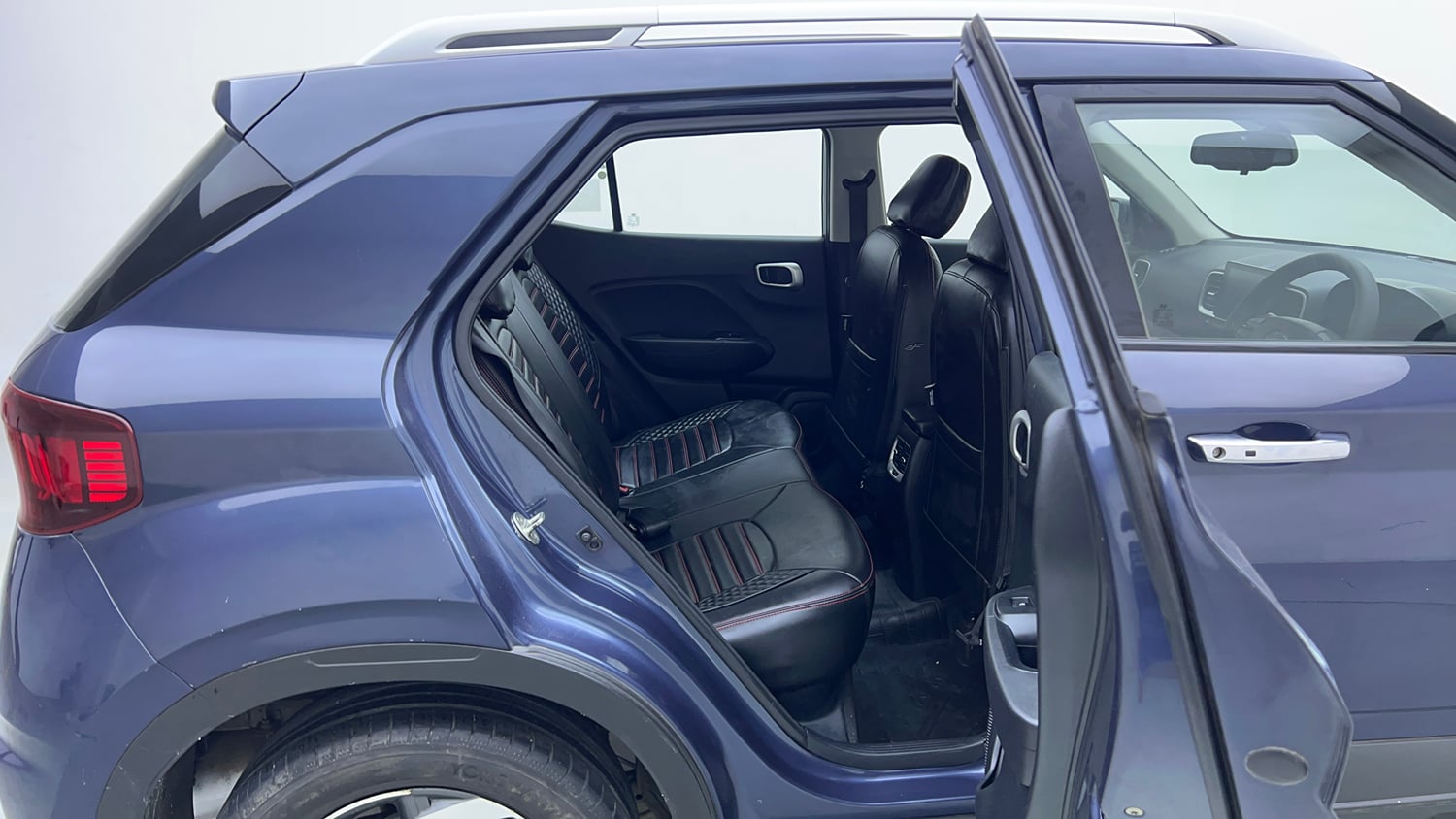 Used 2019 Hyundai Venue SX Plus 1.0 Turbo DCT Petrol Automatic interior RIGHT SIDE REAR DOOR CABIN VIEW