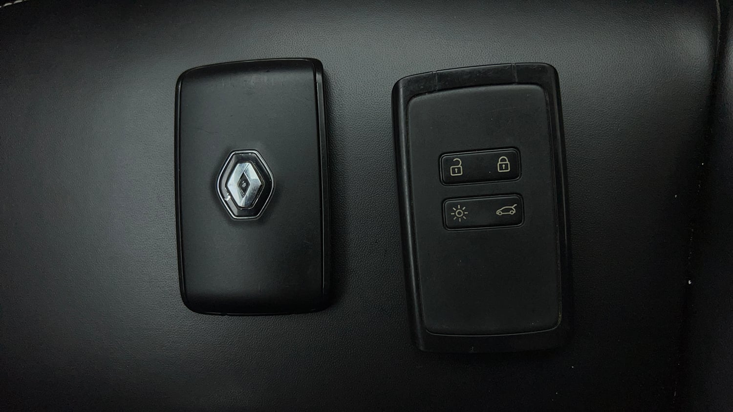 Used 2021 Renault Kiger RXZ MT Petrol Manual extra CAR KEY VIEW