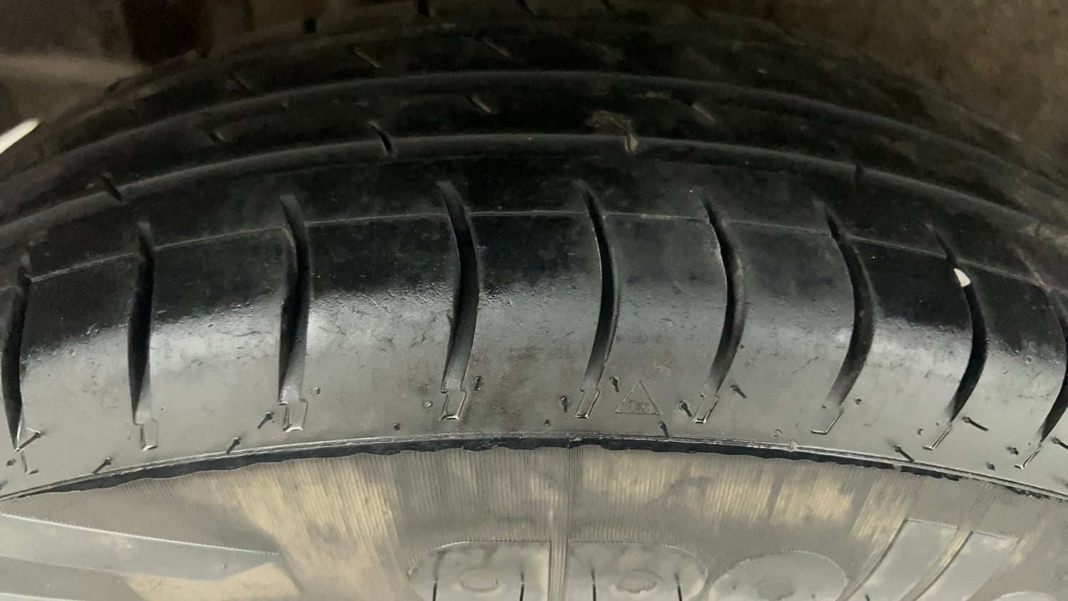 Used 2019 Maruti Suzuki Dzire VXi Petrol Manual tyres RIGHT REAR TYRE TREAD VIEW